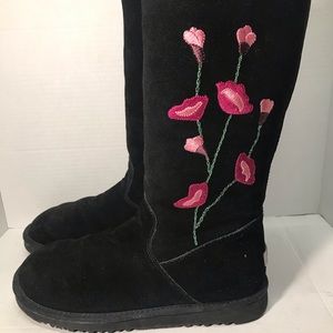 Really Cute Uggs size 6